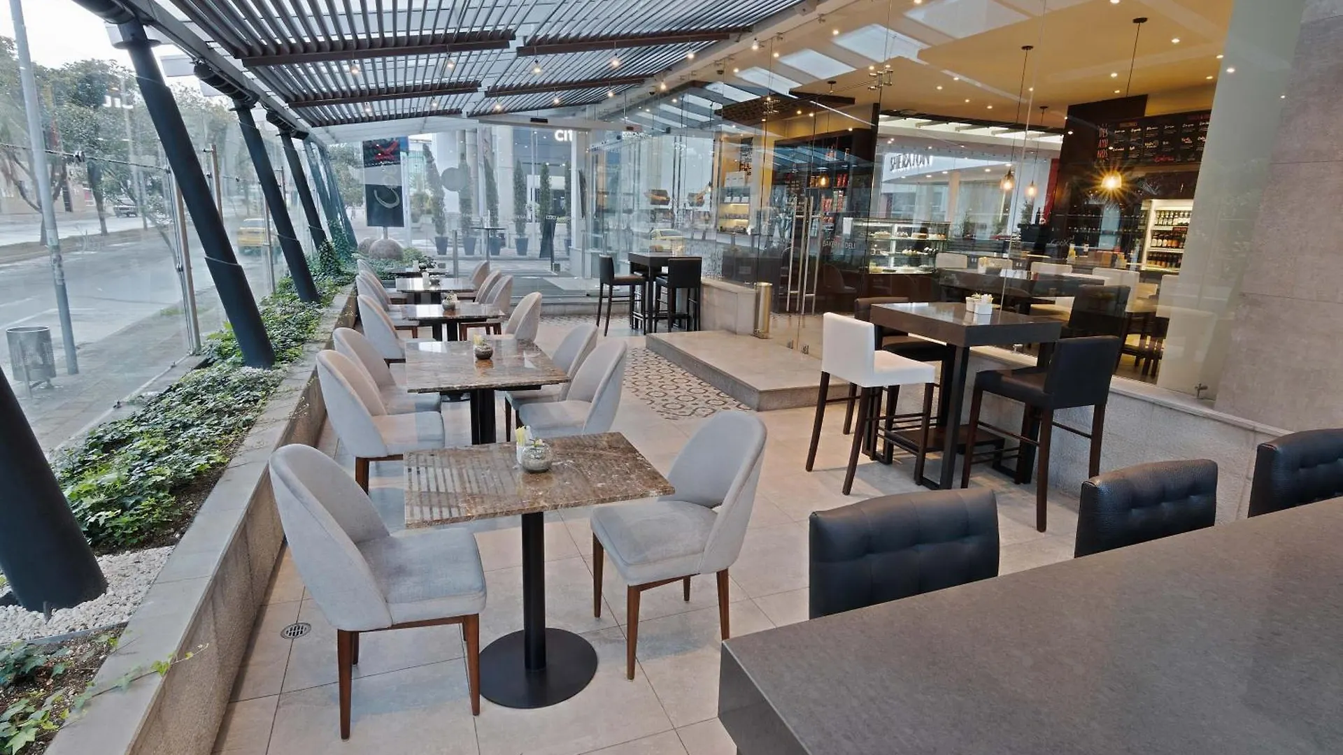 Sheraton Quito 5*,